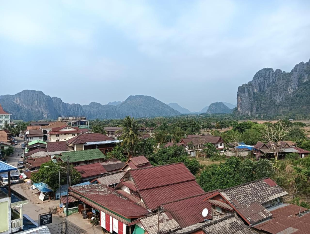Bountang Riverside Hotel Vang Vieng Exterior photo