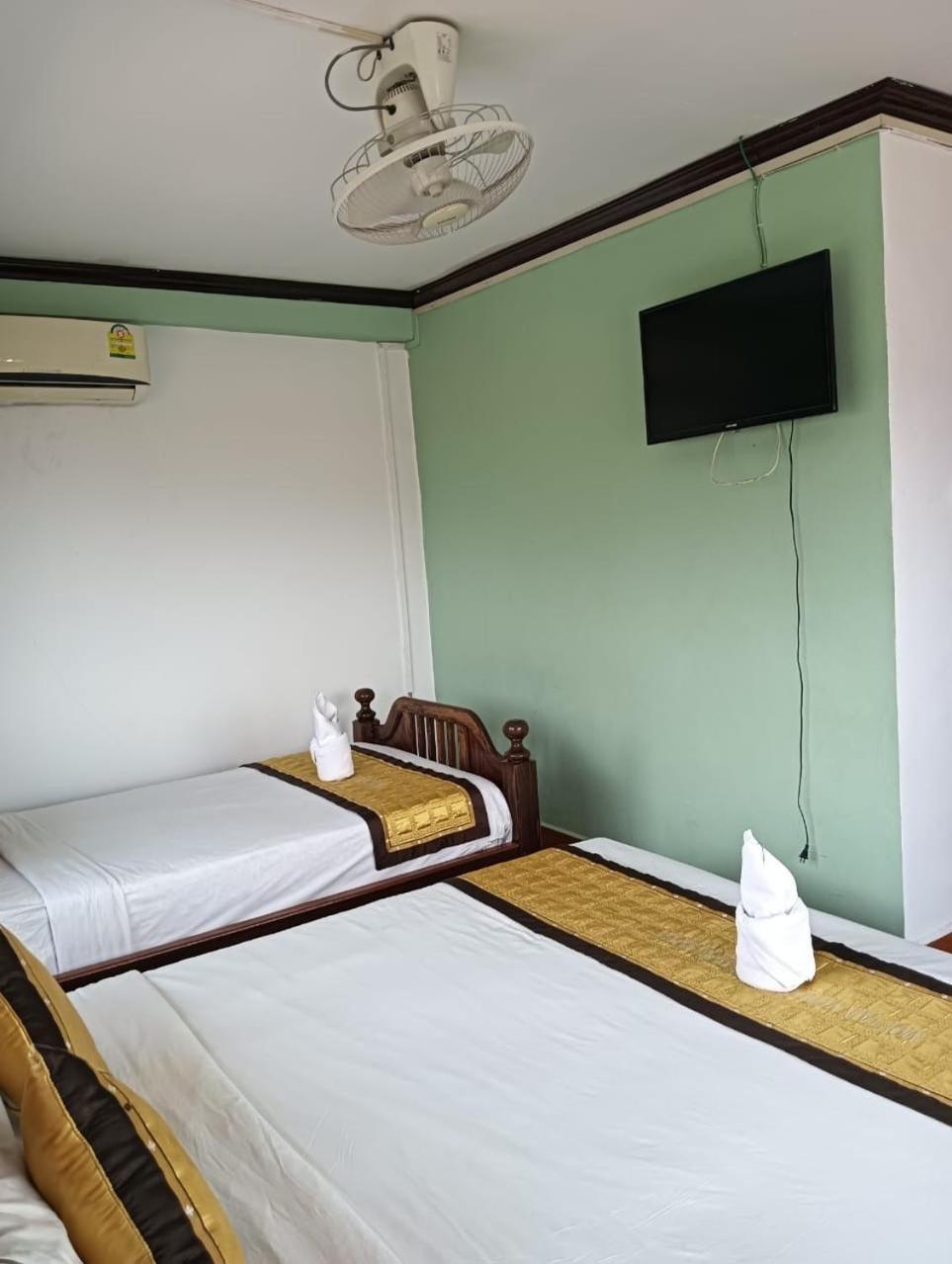 Bountang Riverside Hotel Vang Vieng Exterior photo